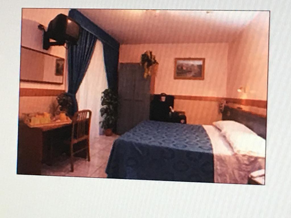 Hotel Rubino Róma Kültér fotó