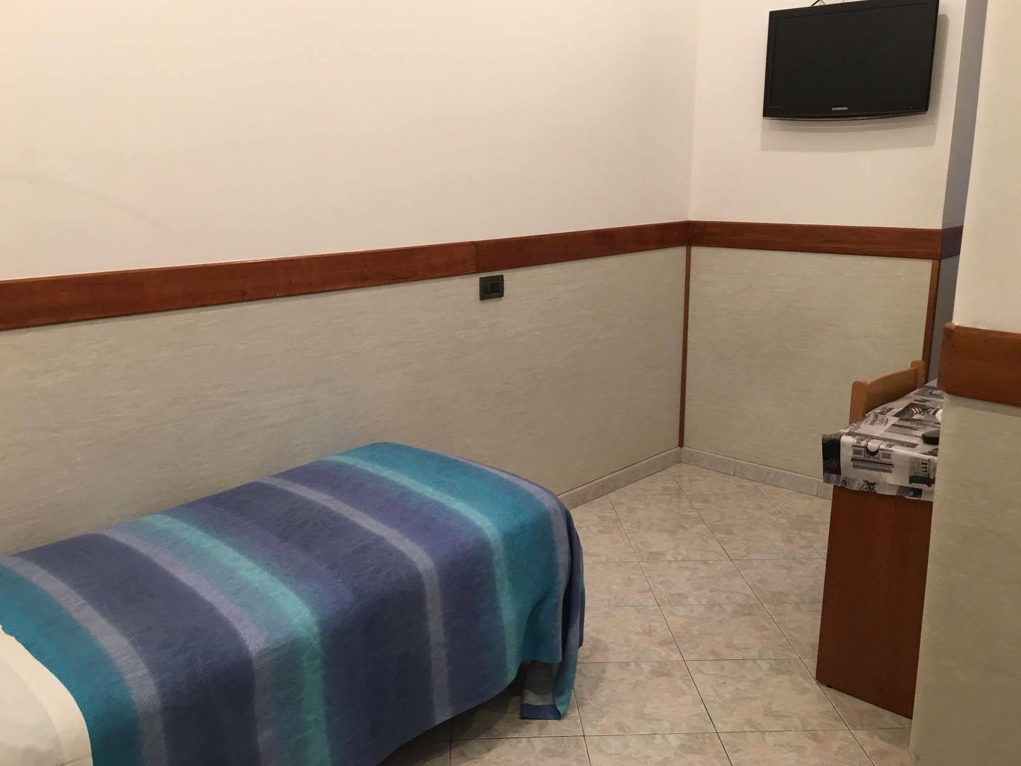 Hotel Rubino Róma Kültér fotó
